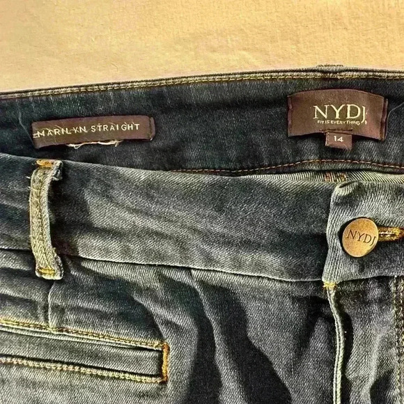 NYDJ Marilyn Straight Jeans Size 14 Medium Wash - Picture 7 of 11